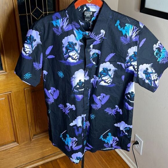 Marvel Black Panther T'Challa Scenic Woven Button-Up - BoxLunch Exclusive Medium - Picture 2 of 8